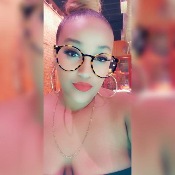lizzy2117405